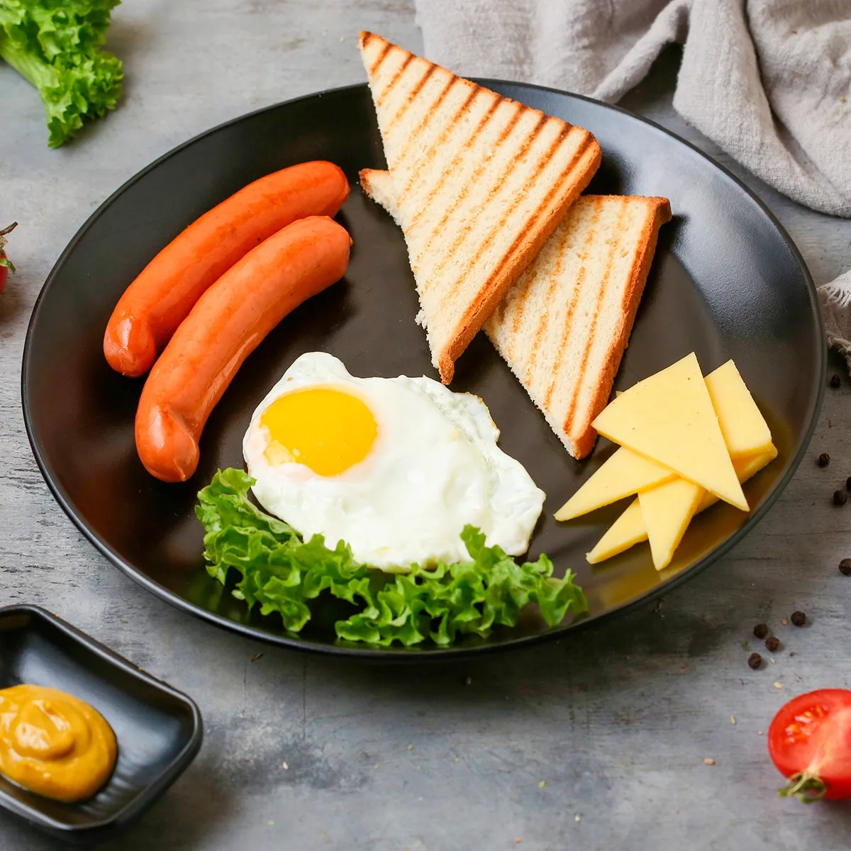 Ամերիկյան նախաճաշ նրբերշիկով