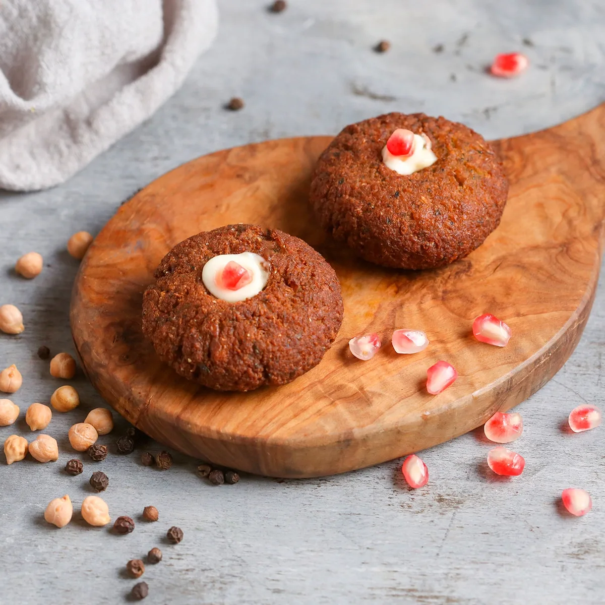 Խավարտ ֆալաֆել թարաթուր սոուսով