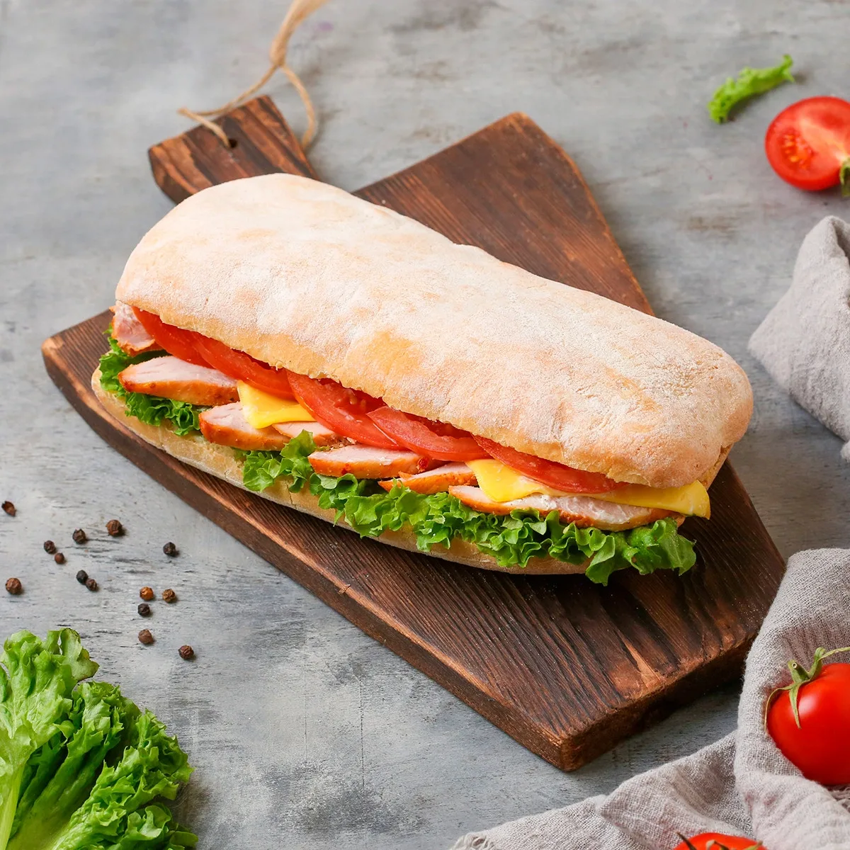 Չիաբատա հավի մսով