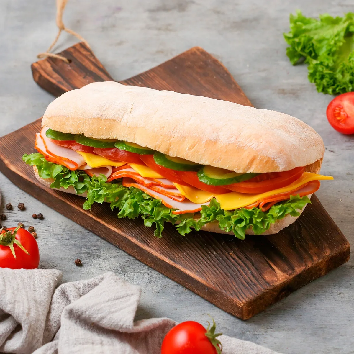 Չիաբատա խոզապուխտով