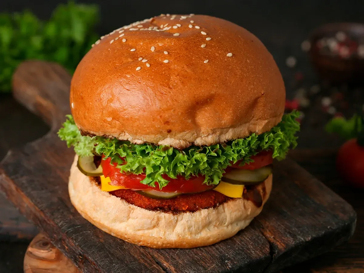 Բուրգեր BBQ  հավի մսով