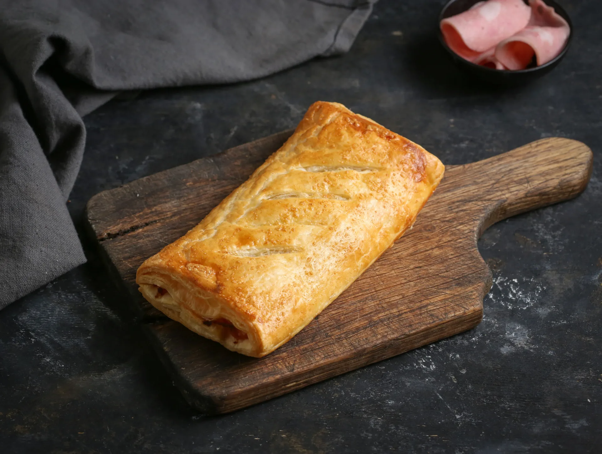 Խաչապուրի խոզապուխտով