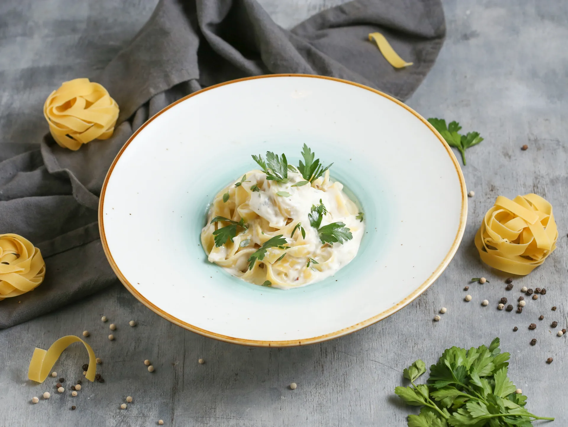 Պաստա Ֆետուչինի 4 պանիր