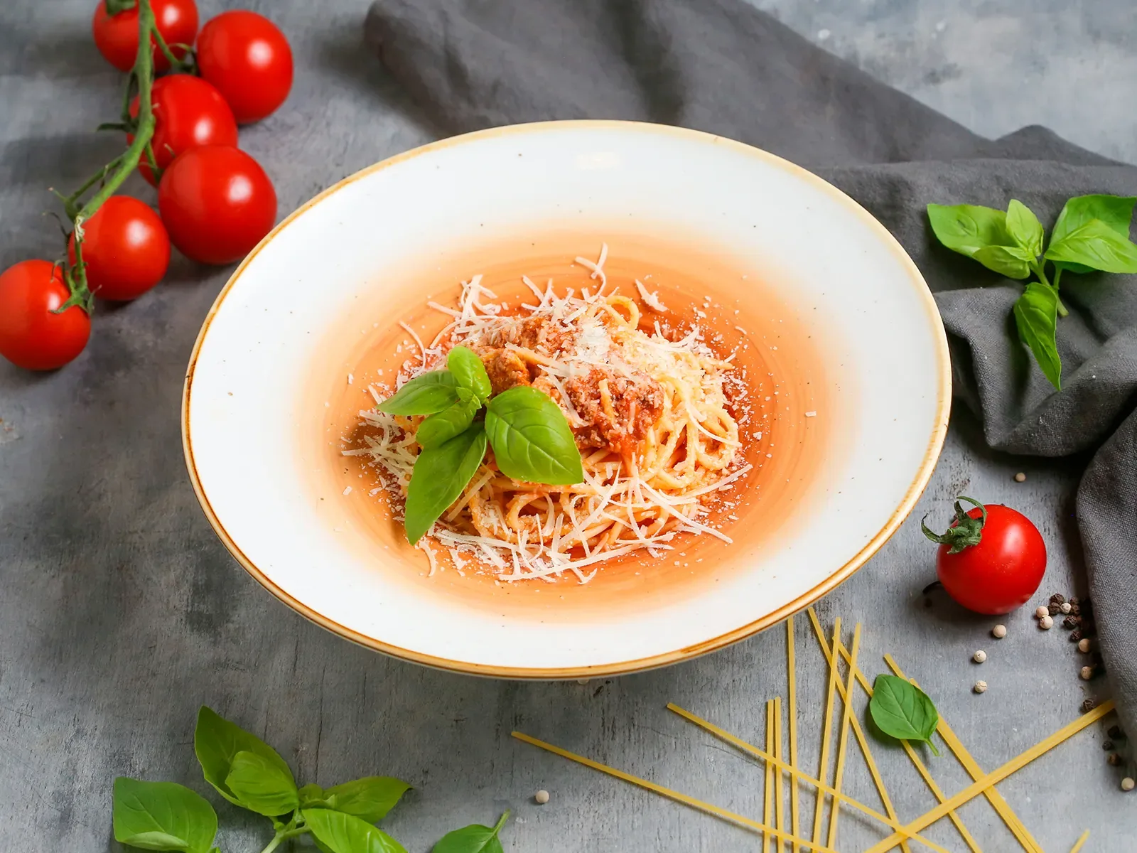 Պաստա Բոլոնյա