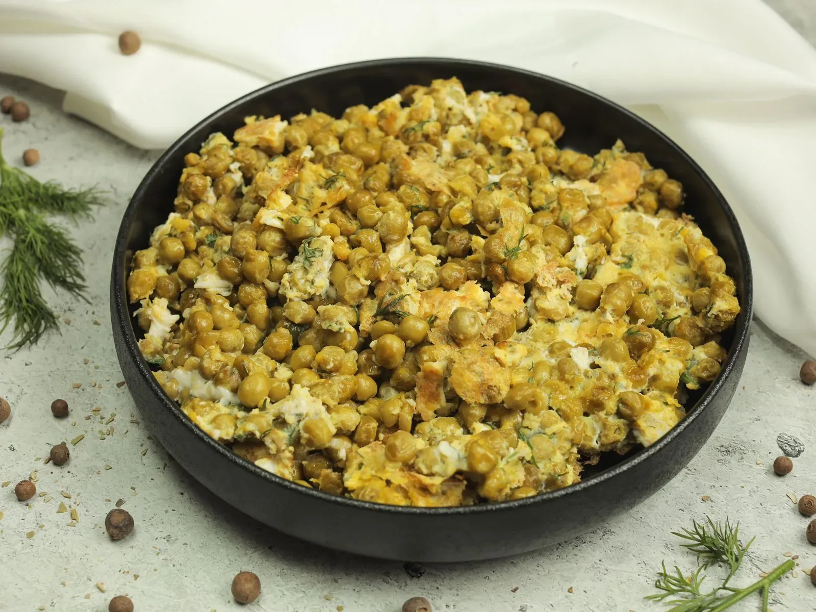 Խավարտ կանաչ ոլոռով ձվածեղ