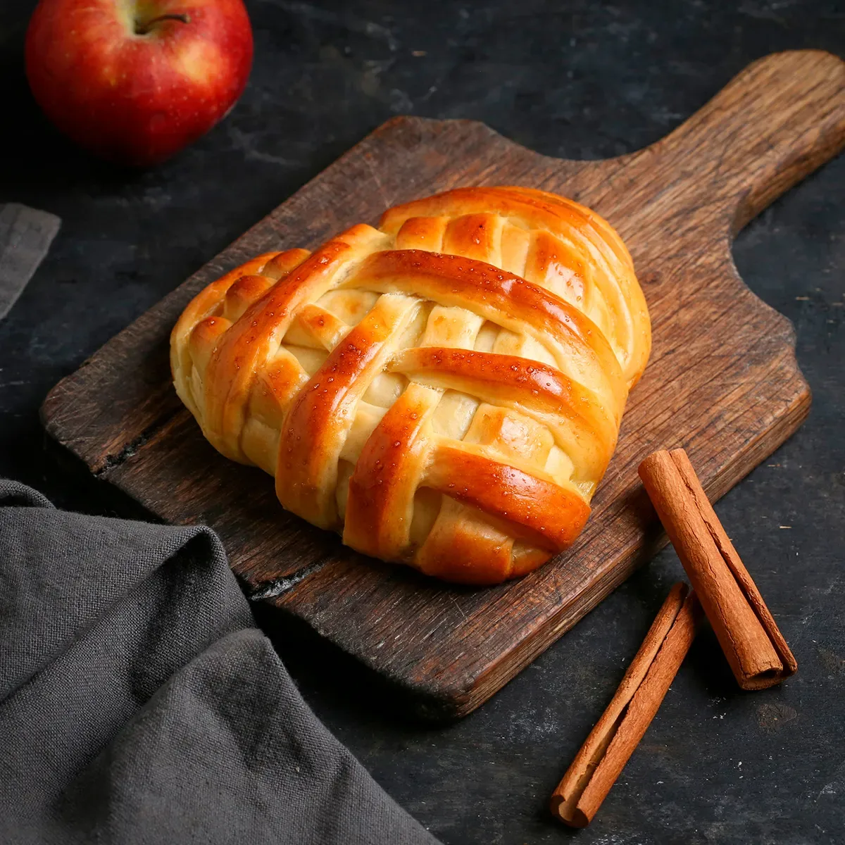 Բուլկի խնձորով և դարչինով