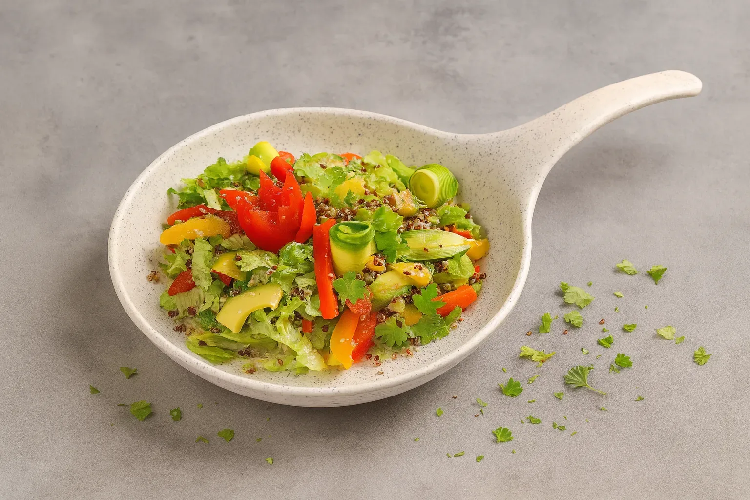 Салат из авокадо