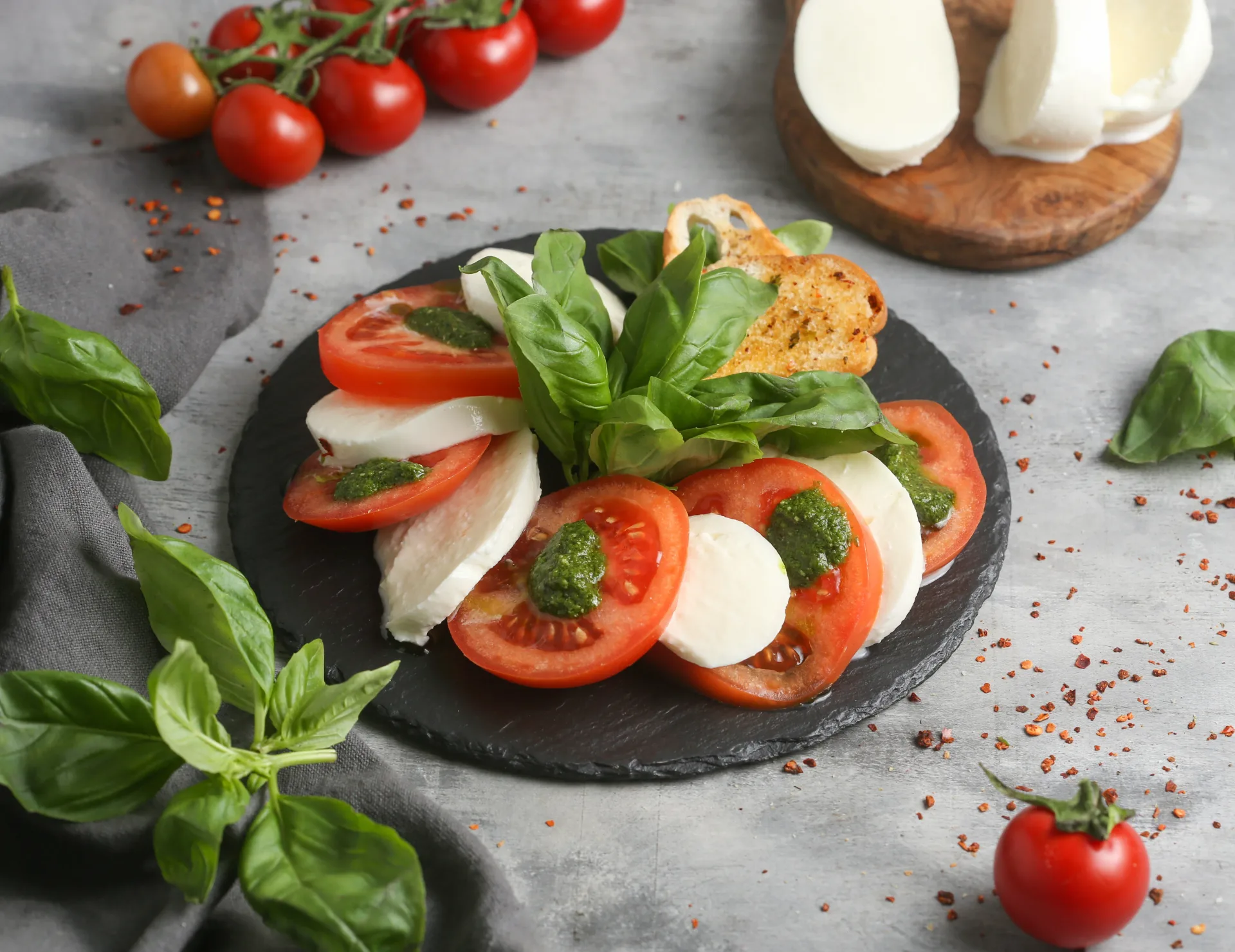 Աղցան կապրեզե